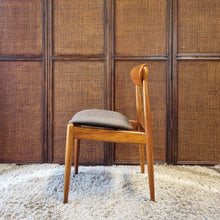 Load image into Gallery viewer, PARKER 107 SPADEBACK MATCHSTICK DINING CHAIR. ONE ONLY.