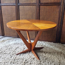 Load image into Gallery viewer, VINTAGE MID CENTURY TEAK STARBURST COFFEE TABLE