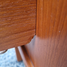 Load image into Gallery viewer, VINTAGE SUMNA FURNITURE BEDSIDE DRAWERS & QUEEN SIZE HEADBOARD