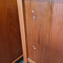 Load image into Gallery viewer, VINTAGE SUMNA FURNITURE BEDSIDE DRAWERS & QUEEN SIZE HEADBOARD