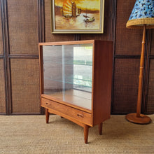 Load image into Gallery viewer, MID CENTURY TEAK AND GLASS DISPLAY CABINET