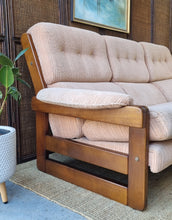 Load image into Gallery viewer, VINTAGE 3 SEATER SOFA COUCH