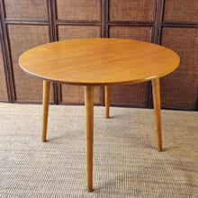 Load image into Gallery viewer, VINTAGE ROUND DINING TABLE BY MELCHAIR