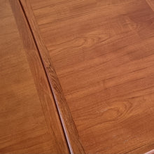 Load image into Gallery viewer, VINTAGE MID CENTURY EXTENSION DINING TABLE