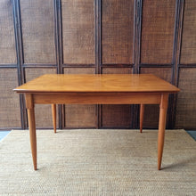 Load image into Gallery viewer, VINTAGE MID CENTURY EXTENSION DINING TABLE