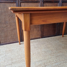Load image into Gallery viewer, VINTAGE MID CENTURY EXTENSION DINING TABLE