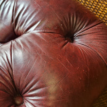 Load image into Gallery viewer, 3 SEATER BURGUNDY LEATHER CHESTERFIELD SOFA