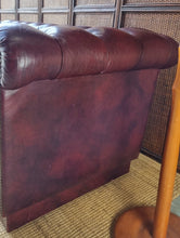 Load image into Gallery viewer, 3 SEATER BURGUNDY LEATHER CHESTERFIELD SOFA