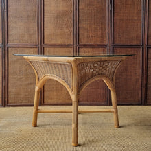 Load image into Gallery viewer, VINTAGE CANE PATIO TABLE