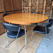 Load image into Gallery viewer, 4 x MODERN SLED BASE DINING CHAIRS