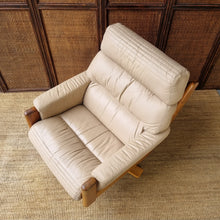 Load image into Gallery viewer, VINTAGE MODULE SWIVEL LEATHER ARMCHAIR