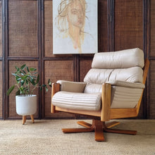 Load image into Gallery viewer, VINTAGE MODULE SWIVEL LEATHER ARMCHAIR