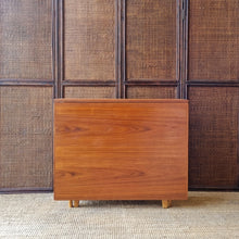 Load image into Gallery viewer, MID CENTURY TEAK GATELEG DINING TABLE