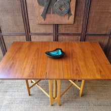 Load image into Gallery viewer, MID CENTURY TEAK GATELEG DINING TABLE