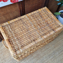 Load image into Gallery viewer, LARGE WICKER STORAGE TRUNK BLANKET BOX CHEST