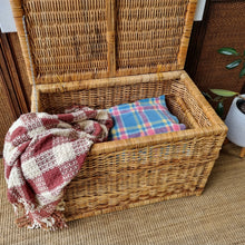 Load image into Gallery viewer, LARGE WICKER STORAGE TRUNK BLANKET BOX CHEST