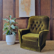 Load image into Gallery viewer, VINTAGE VELOUR ARMCHAIR