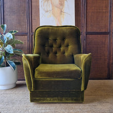 Load image into Gallery viewer, VINTAGE VELOUR ARMCHAIR