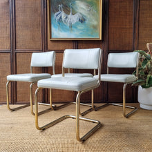 Load image into Gallery viewer, VINTAGE 5 PIECE DINING / KITCHEN SETTING