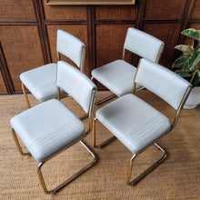 Load image into Gallery viewer, VINTAGE 5 PIECE DINING / KITCHEN SETTING