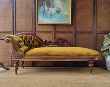 Load image into Gallery viewer, ANTIQUE CEDAR CHAISE LOUNGE DAY BED