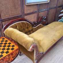 Load image into Gallery viewer, ANTIQUE CEDAR CHAISE LOUNGE DAY BED
