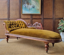 Load image into Gallery viewer, ANTIQUE CEDAR CHAISE LOUNGE DAY BED