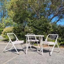 Load image into Gallery viewer, VINTAGE MID CENTURY 4 PIECE FOLDING OUTDOOR PATIO SETTING