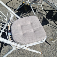 Load image into Gallery viewer, VINTAGE MID CENTURY 4 PIECE FOLDING OUTDOOR PATIO SETTING