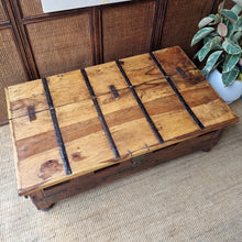Load image into Gallery viewer, LARGE TEAK COFFEE TABLE TEA TRUNK