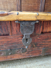 Load image into Gallery viewer, LARGE TEAK COFFEE TABLE TEA TRUNK
