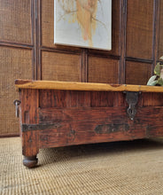 Load image into Gallery viewer, LARGE TEAK COFFEE TABLE TEA TRUNK