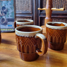 Load image into Gallery viewer, VINTAGE SET OF 6 MADE IN JAPAN STACKING MUGS & MUG STAND.