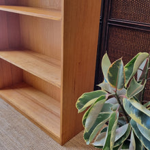 Load image into Gallery viewer, VINTAGE SOLID HARDWOOD BOOKCASE