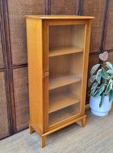 Load image into Gallery viewer, VINTAGE SOLID HARDWOOD DISPLAY CABINET