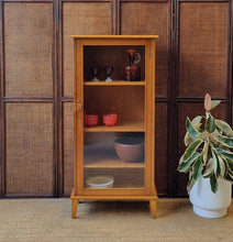 Load image into Gallery viewer, VINTAGE SOLID HARDWOOD DISPLAY CABINET