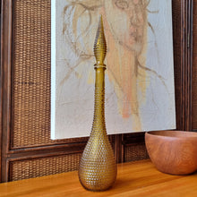 Load image into Gallery viewer, VINTAGE AMBER GENIE BOTTLE GLASS DECANTER