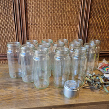 Load image into Gallery viewer, VINTAGE FOWLERS VACOLA PRESERVING KIT