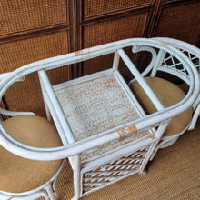 Load image into Gallery viewer, CANE HONEYMOON/BREAKFAST SETTING