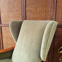 Load image into Gallery viewer, MID CENTURY PARKER KNOLL PK924 WINGBACK ARMCHAIR