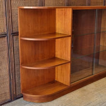Load image into Gallery viewer, VINTAGE BOOKCASE / DISPLAY CABINET