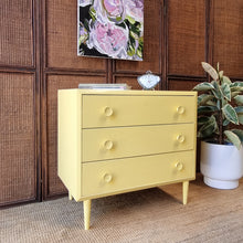 Load image into Gallery viewer, VINTAGE CHEST OF DRAWERS