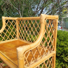 Load image into Gallery viewer, VINTAGE CANE SHELF