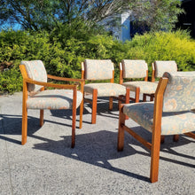 Load image into Gallery viewer, SET OF 8 VINTAGE DINING CHAIRS