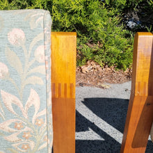 Load image into Gallery viewer, SET OF 8 VINTAGE DINING CHAIRS