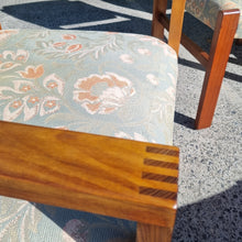 Load image into Gallery viewer, SET OF 8 VINTAGE DINING CHAIRS