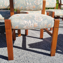 Load image into Gallery viewer, SET OF 8 VINTAGE DINING CHAIRS