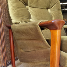 Load image into Gallery viewer, VINTAGE TESSA T1 GREEN VELOUR ARMCHAIR