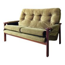 Load image into Gallery viewer, VINTAGE TESSA T1 GREEN VELOUR SOFA