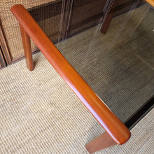 Load image into Gallery viewer, VINTAGE TESSA CT136 SIDE/LAMP TABLE